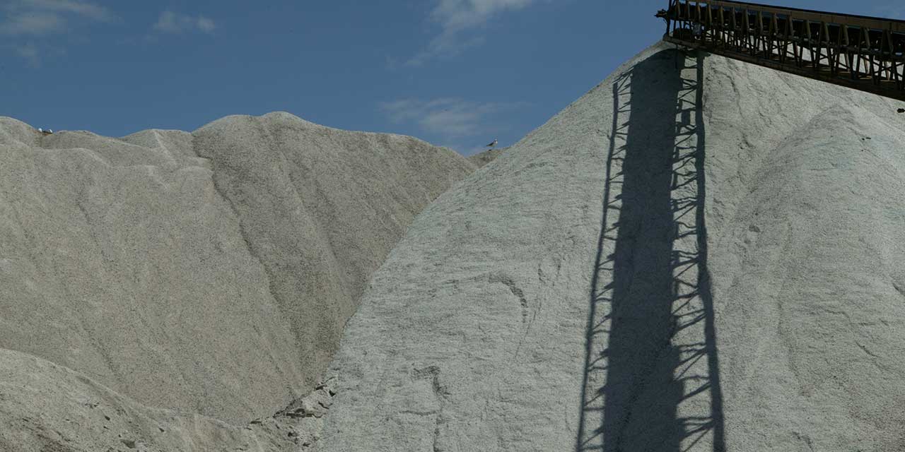 hero bulk deicing salt