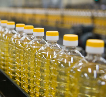 preview-oil-bottles