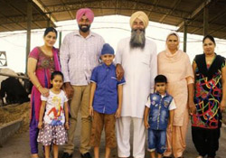 inpage-india-dairy-farmer-3