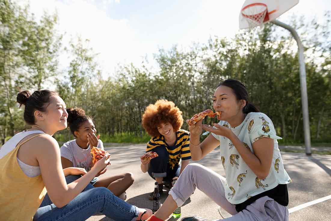 Eating pizza outside