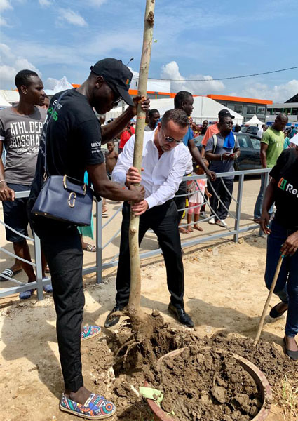 inpage-cocoa-tree-planting