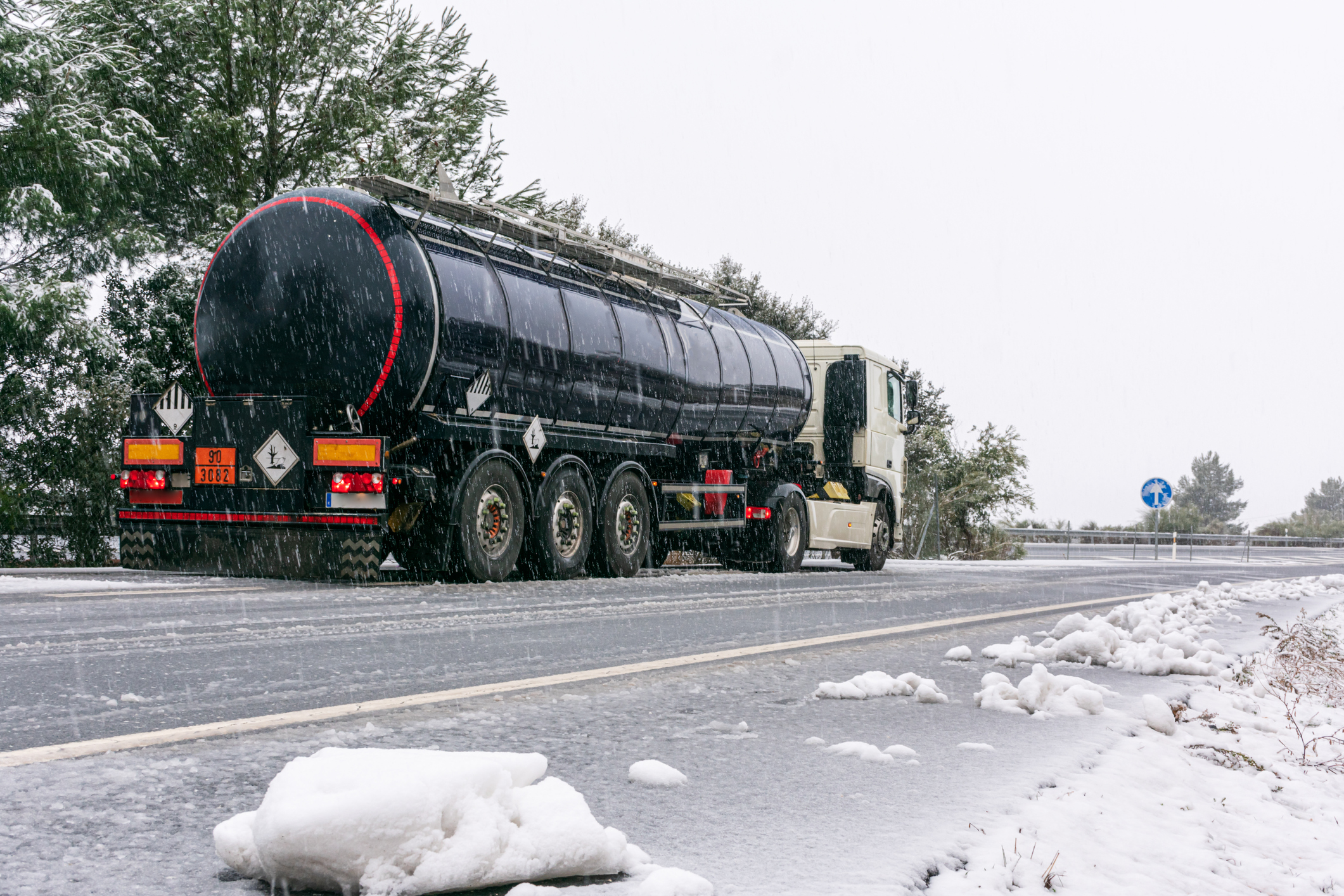 hero truck Snow Road