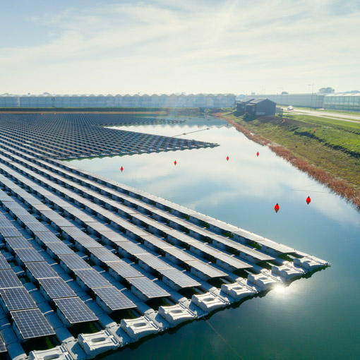 Insulating floating solar panels Insulating floating solar panels