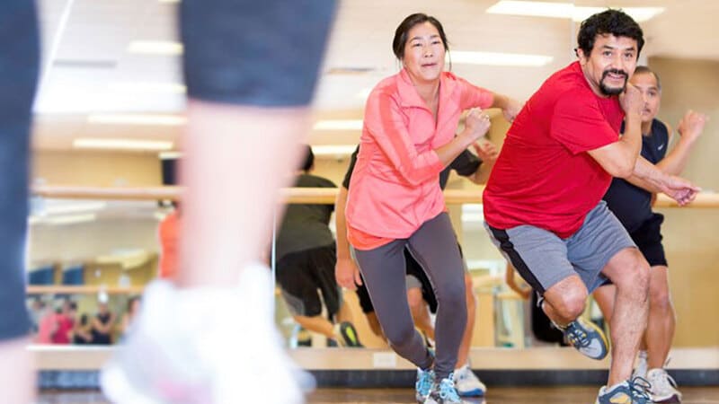 people doing sports people doing sports