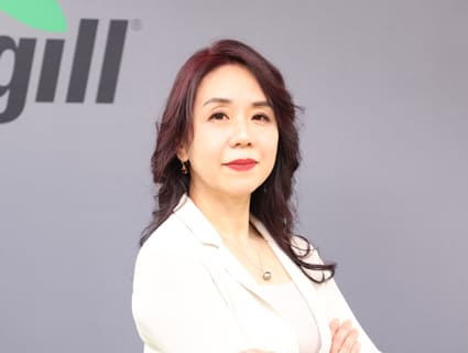 Lily Guan portrait image Lily Guan portrait image