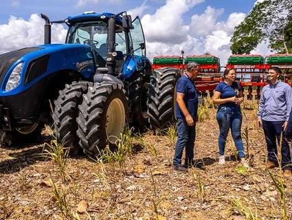 farmers on the field farmers on the field