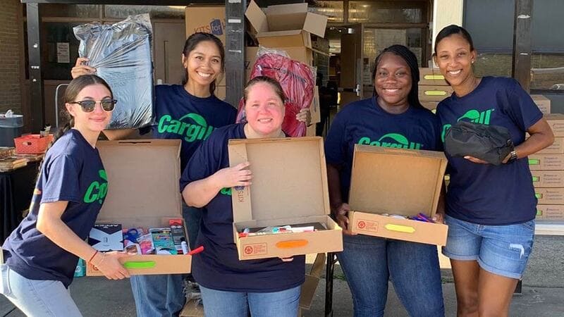 Sokchea and some of her teammates took part of a recent Cargill Cares event, aimed to help the community in Marrero, Louisiana. 
