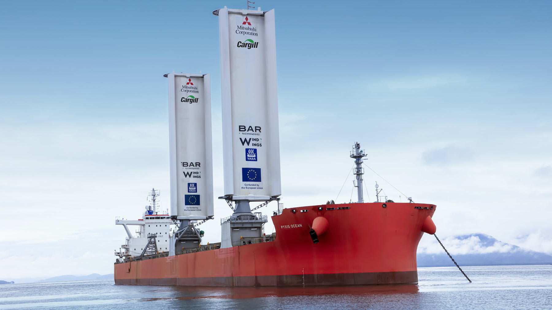 A bulk-carrying vessel with airplane-style wings that rise as 45-meter-high sails. 