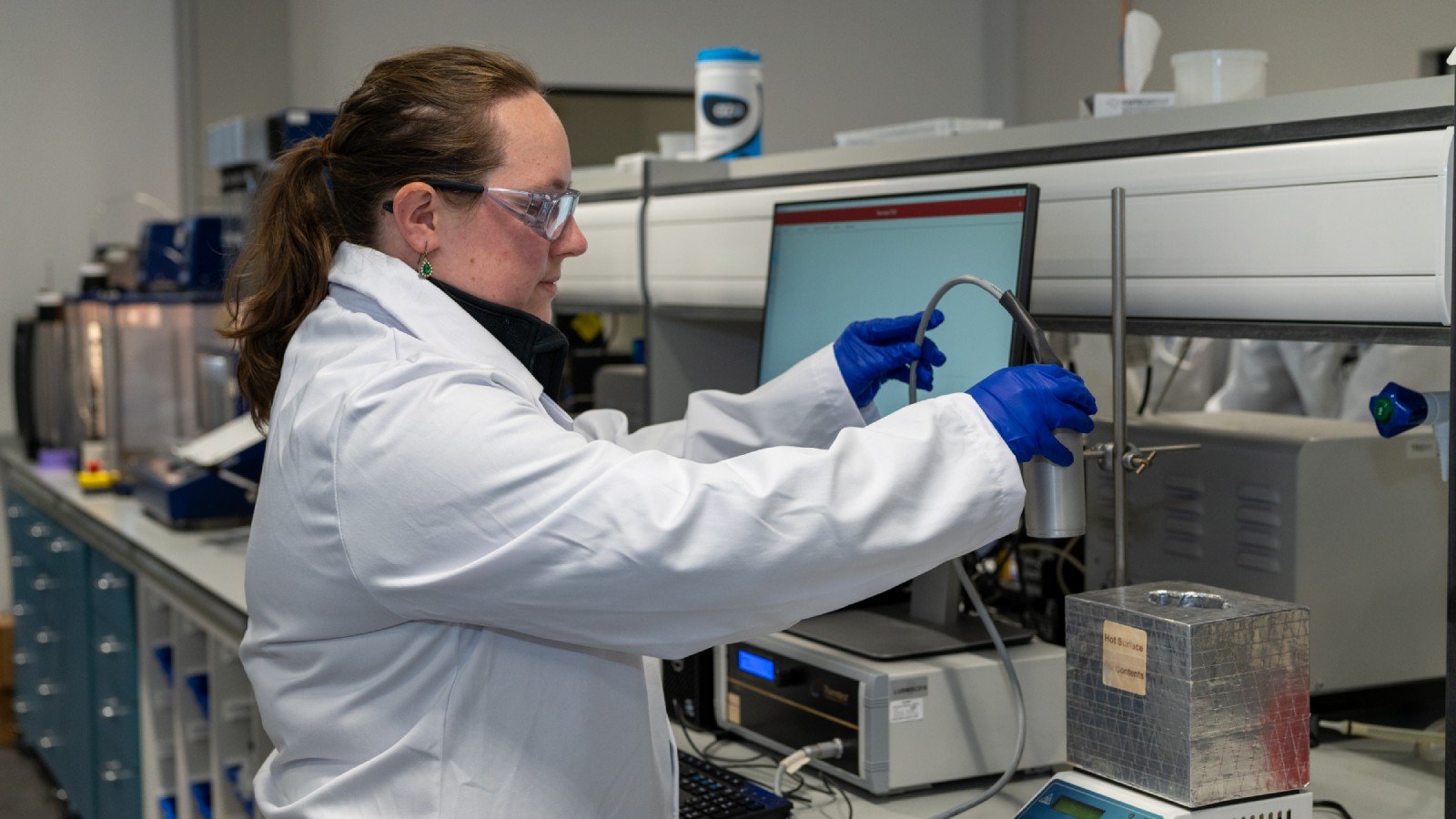 Woman in lab Woman in lab