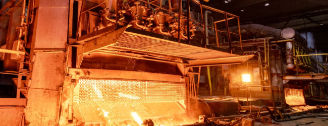 Furnace for heating metal forgings and ingots Furnace for heating metal forgings and ingots