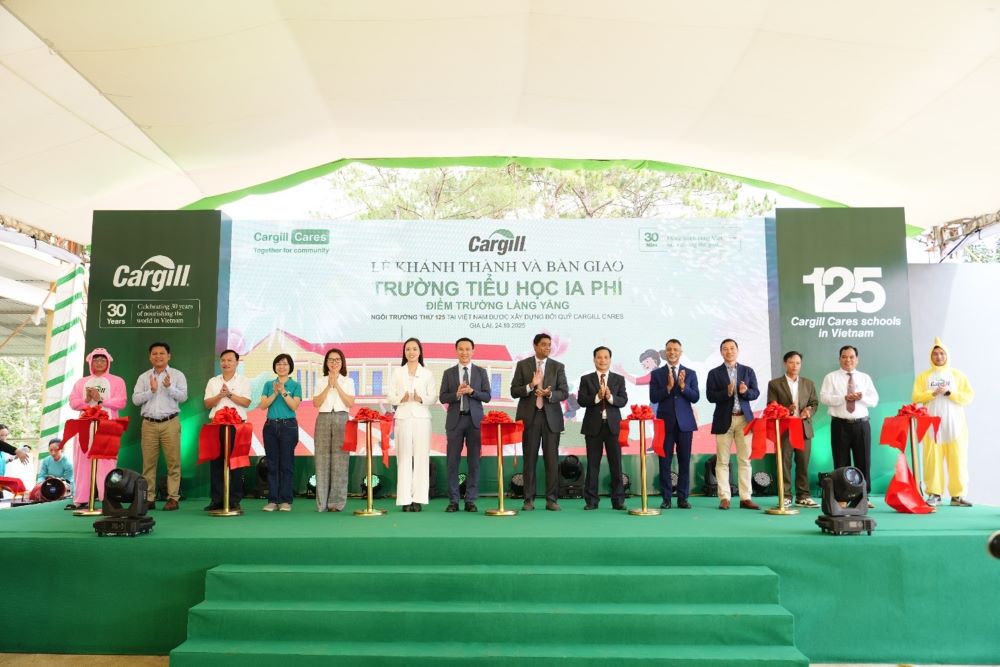 Ribbon-cutting ceremony of Lang Yang Elementary School, Ia Phi Commune, Gia Lai Province Ribbon-cutting ceremony of Lang Yang Elementary School, Ia Phi Commune, Gia Lai Province